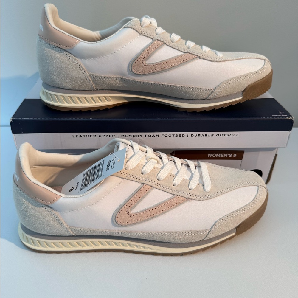 New In Box Tretorn Womens Size 9 Pink Hailey Leather Lace Up Athletic Shoes